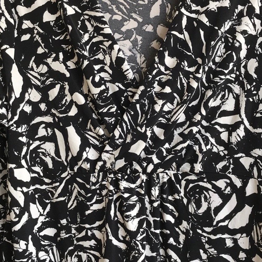 Two Matching Pieces, Two Different Sizes! - image 5